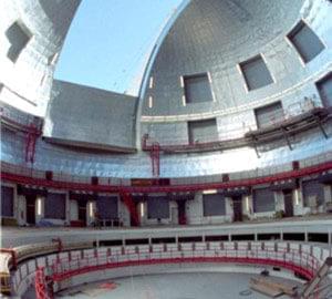 بزرگترین تلسکوپ دنیا در رصد خانه‌ای در کک واقع شده است که در اجزاء داخلی آن از طلا استفاده شده است. این تلسکوپ در ...