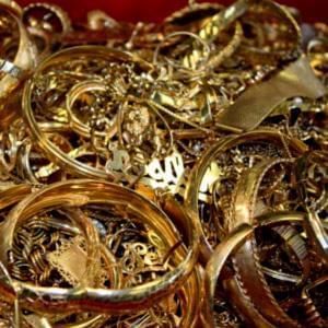 جمع‌آوری طلا خارجی از سطح بازار