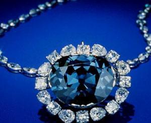 الماس امید (Hope Diamond) - بزرگترین الماس آبی رنگ در جهان