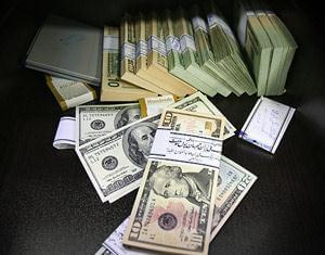 دلار مبادلاتی 2492 تومان - یورو 3172 تومان