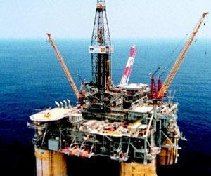 تلاش متخصصان شرکت ملی نفت ایران برای اکتشاف نفت در مینوشهر